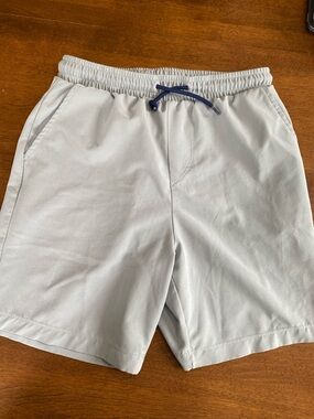 Vineyard Vines Light Gray Kids Shorts with Navy Drawstring